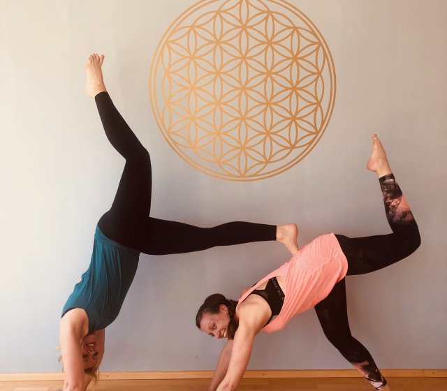 Partner Yoga